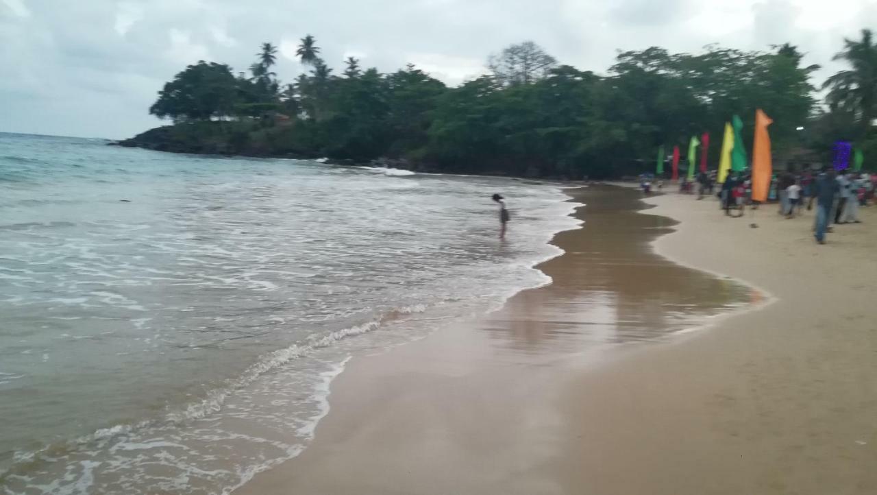 מטרה Kiralawella Beach Inn מראה חיצוני תמונה